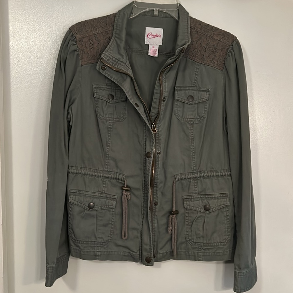 Utility jacket with lace detail. Size: XL